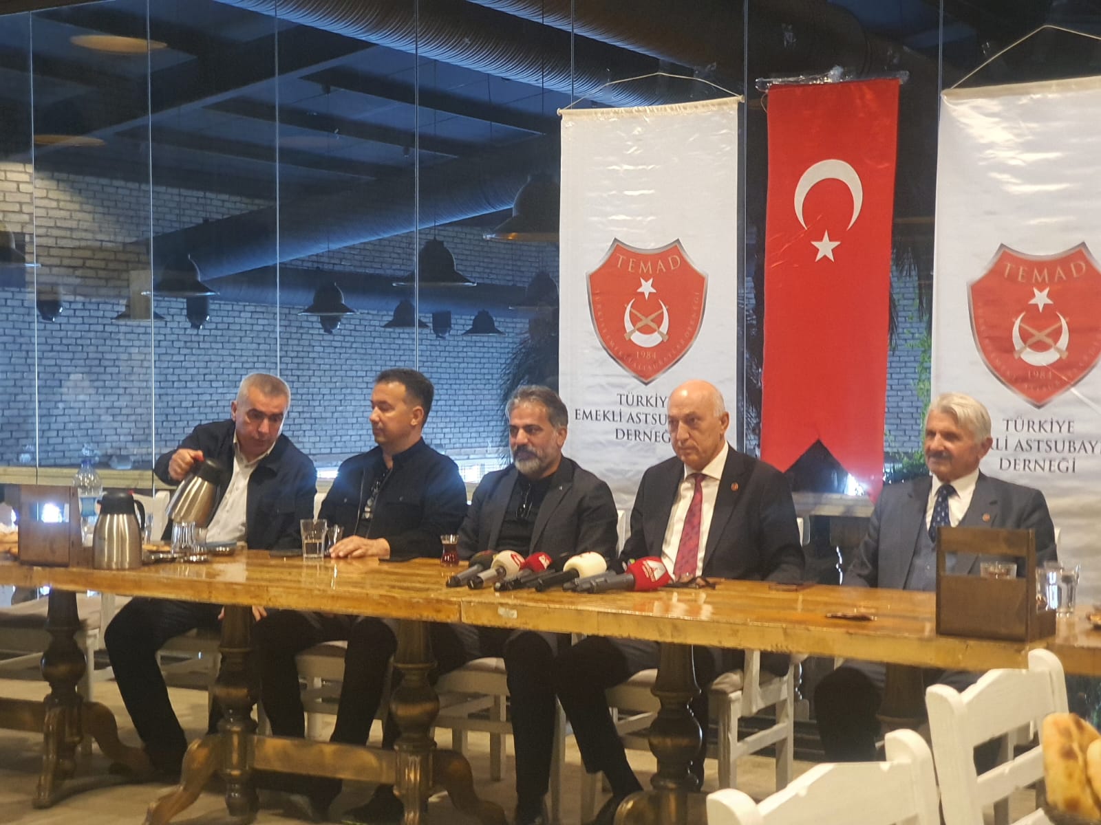 Emekli Astsubaylardan Tepki: "Hakkımız Olanı İstiyoruz, Susmayacağız!"